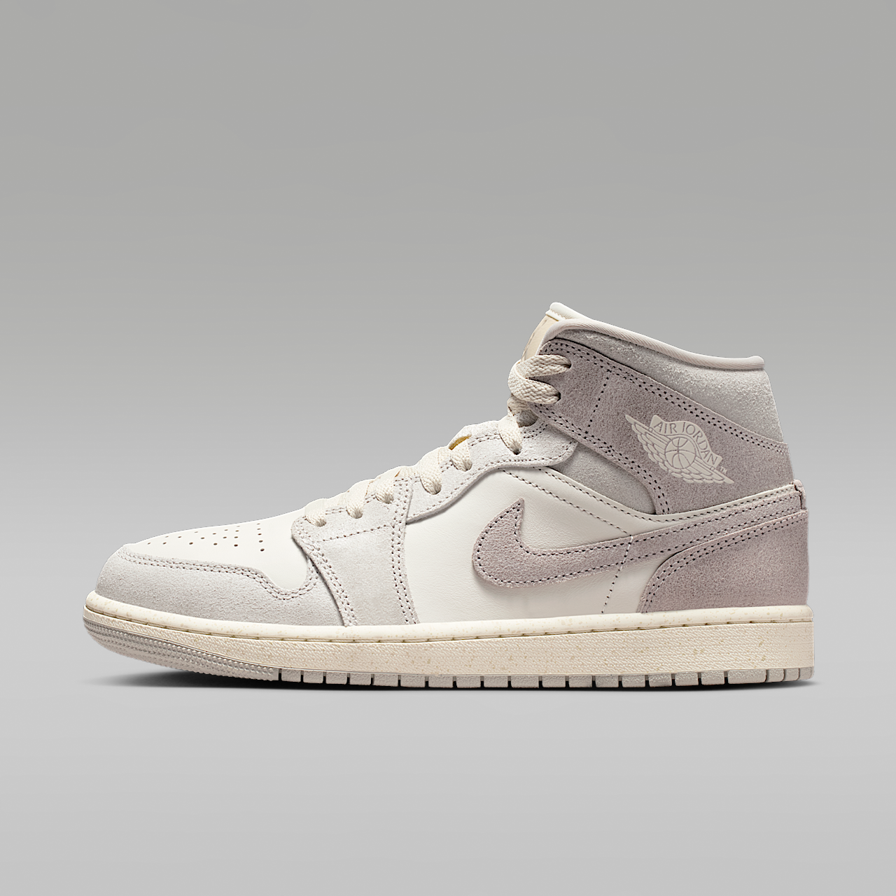 Nike Air Jordan sneaker Light Iron Ore/Pale Ivory/Oatmeal/Enigma Stone
