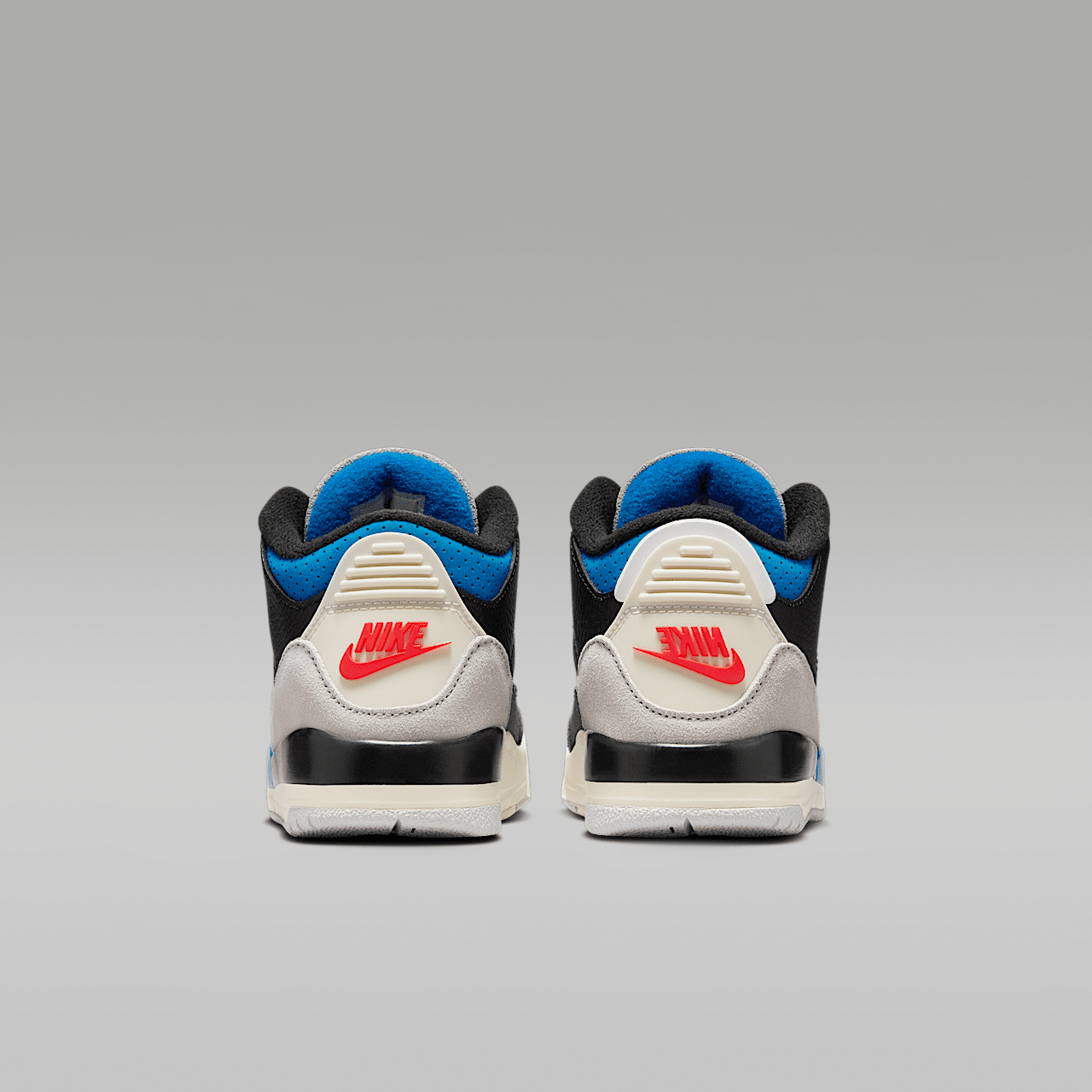 Nike  sneaker Zwart/Neutral Grey/Military Blue/Chile Red