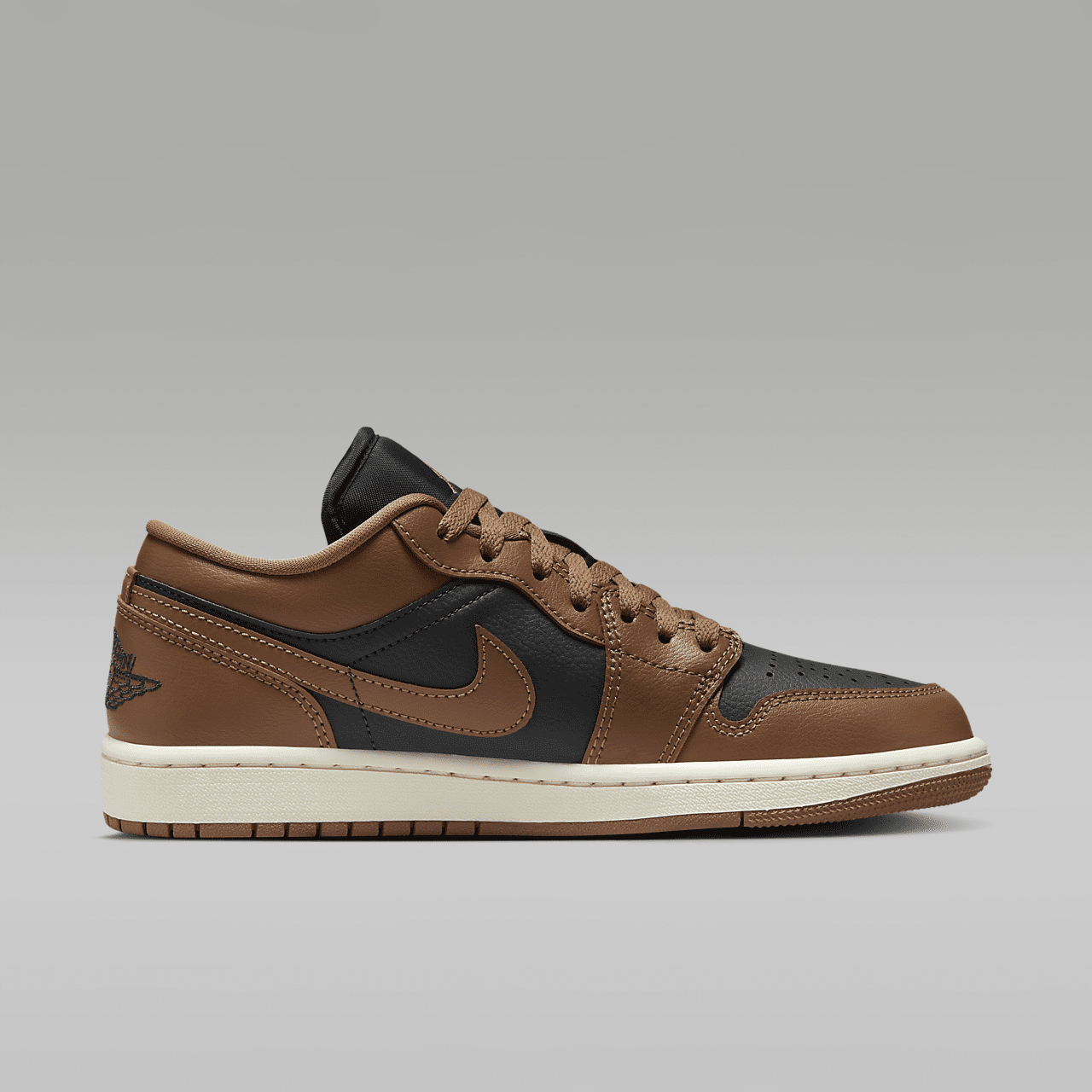 Nike Air Jordan 1 Low sneaker Off Noir/Sail/Archaeo Brown