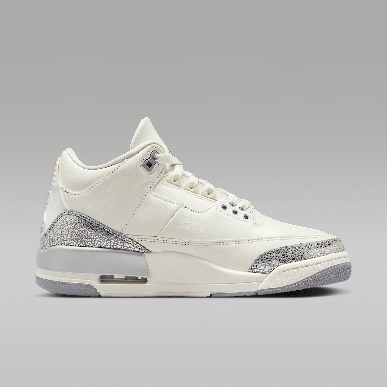 Nike Air Jordan sneaker Sail/Metallic Silver/Cement Grey