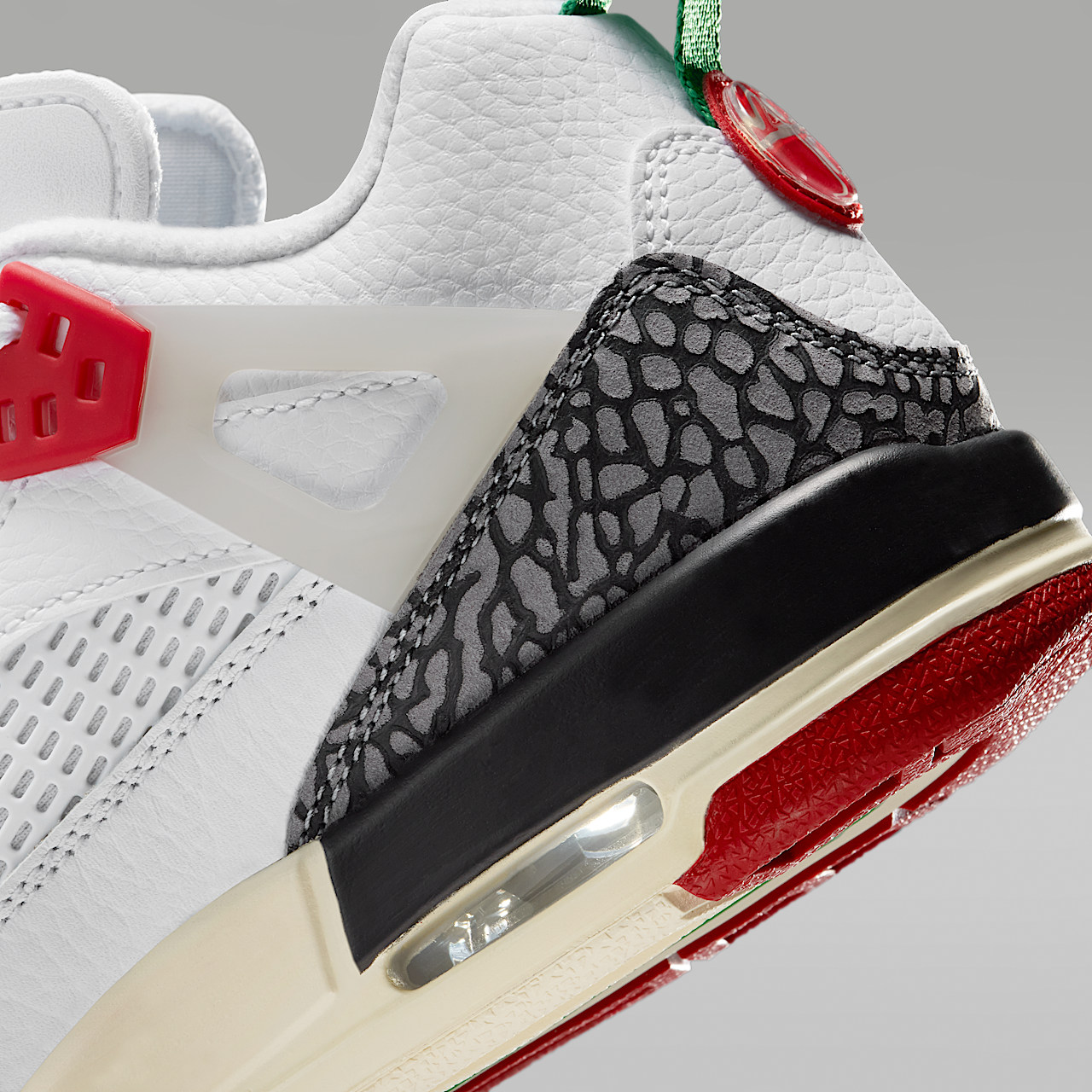 Nike Jordan Spizike Low sneaker Wit/Coconut Milk/Zwart/Varsity Red