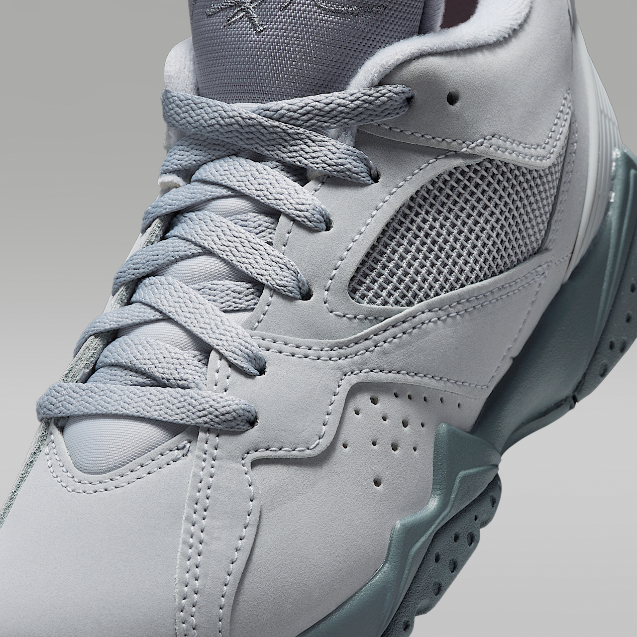 Nike Air Jordan sneaker Wolf Grey/Varsity Red/Cool Grey