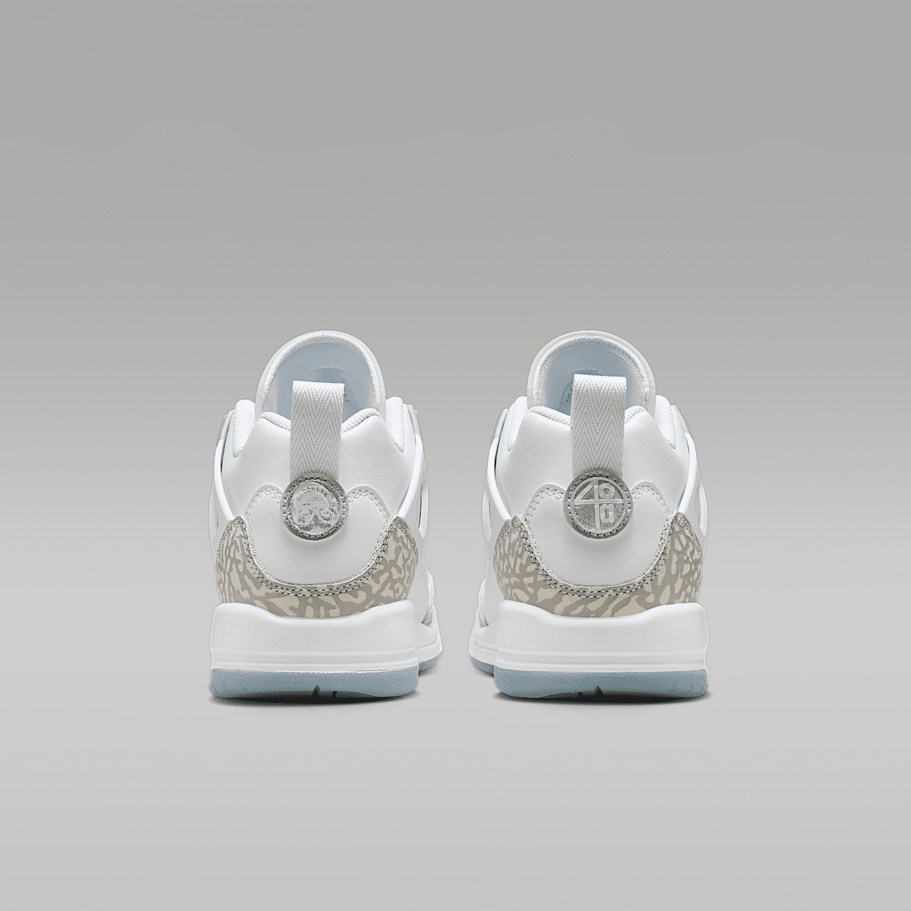 Nike Jordan Spizike Low sneaker Wit/Metallic Silver/Barely Blue/Neutral Grey