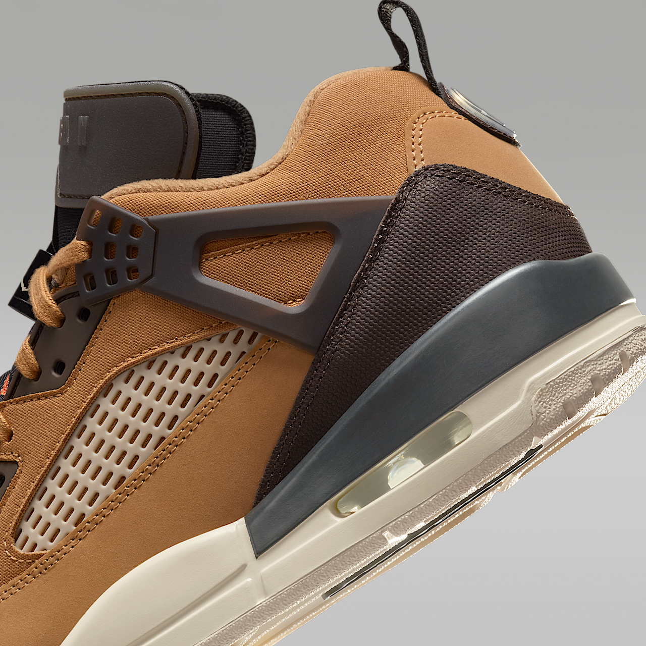 Nike Jordan Spizike Low sneaker Flax/Zwart/Sanddrift/Baroque Brown