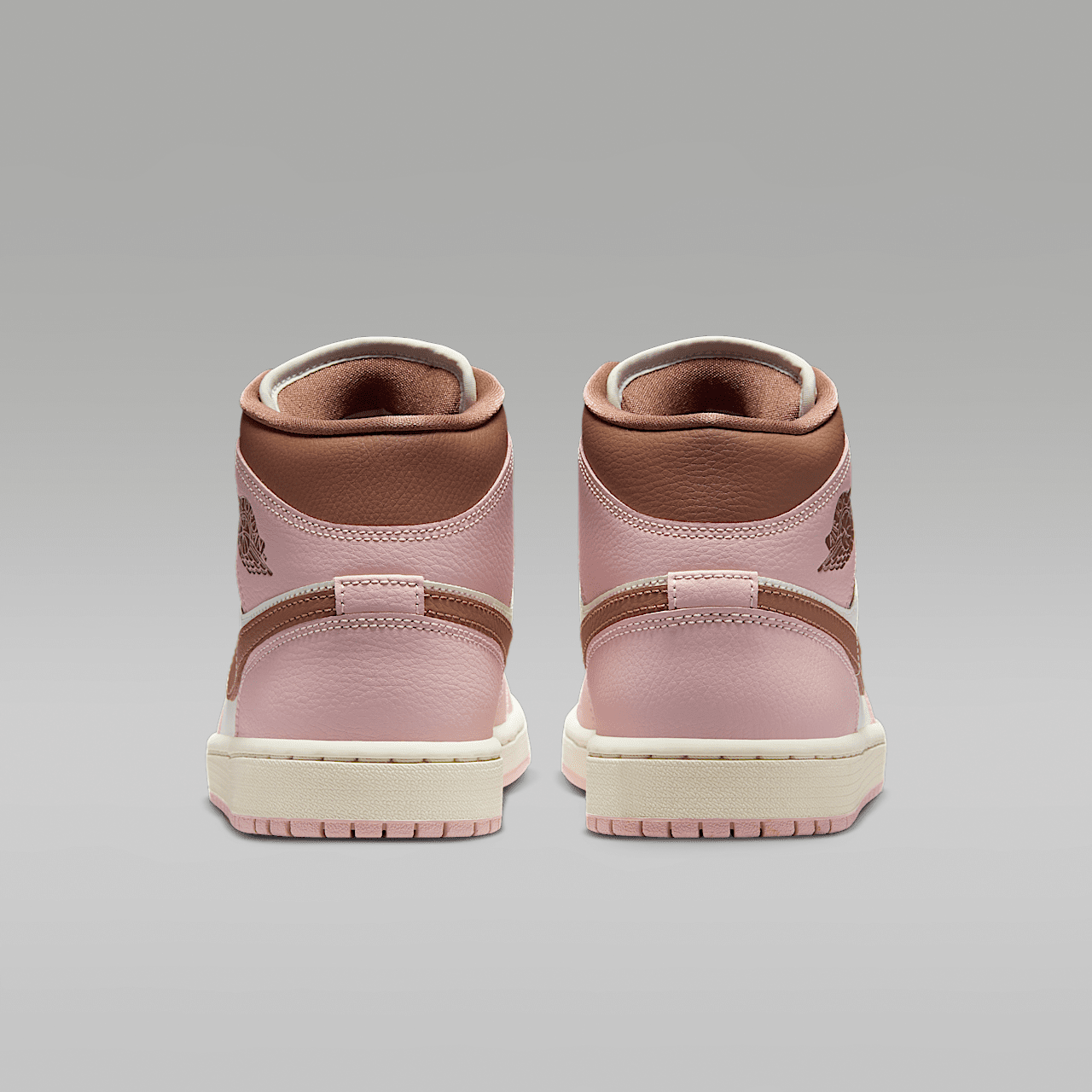 Nike Air Jordan 1 Mid sneaker Pink Oxford/Sail/Archaeo Brown