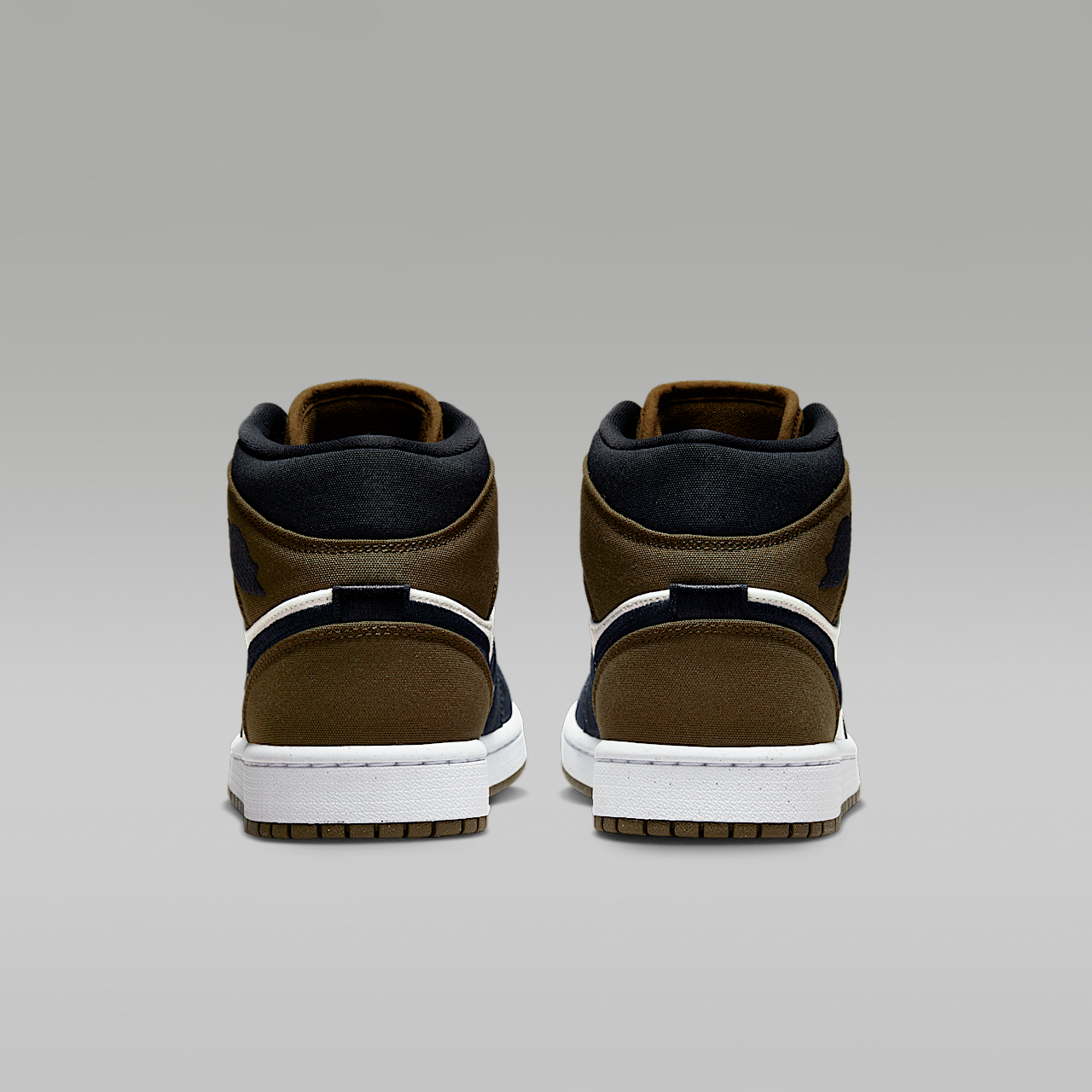 Nike Air Jordan 1 Mid sneaker Light Olive/Sail/Wit/Zwart