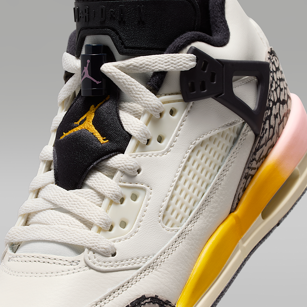 Nike Jordan Spizike Low sneaker Sail/Oil Grey/Muslin/Dark Sulfur