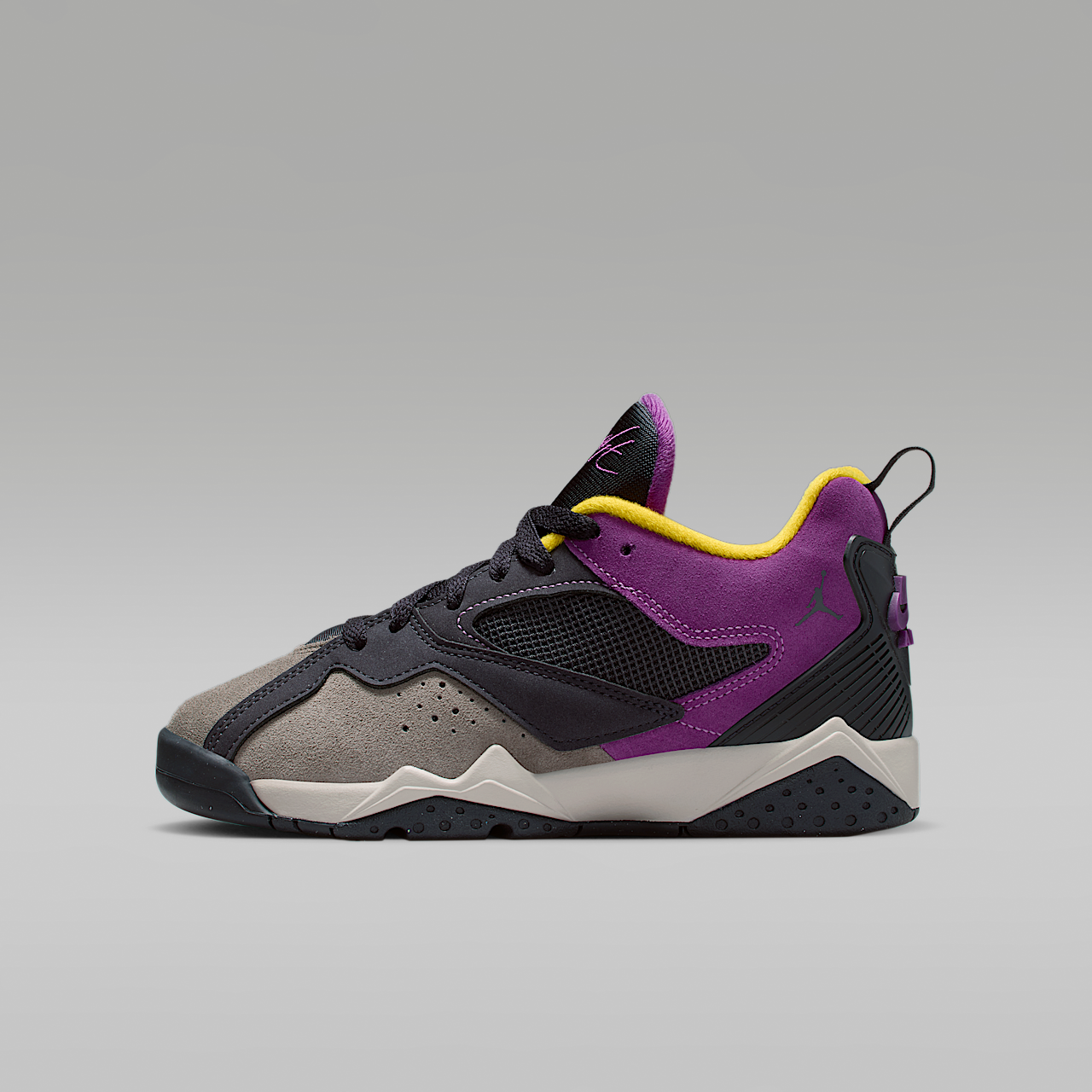 Nike Air Jordan sneaker Oil Grey/Cave Stone/Dark Sulfur/Viotech