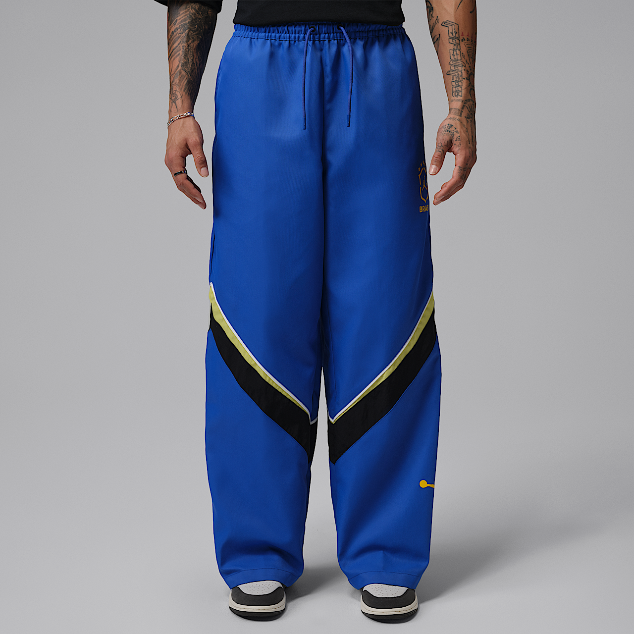 Jordan (Old Royal/Black/Yellow Pulse)