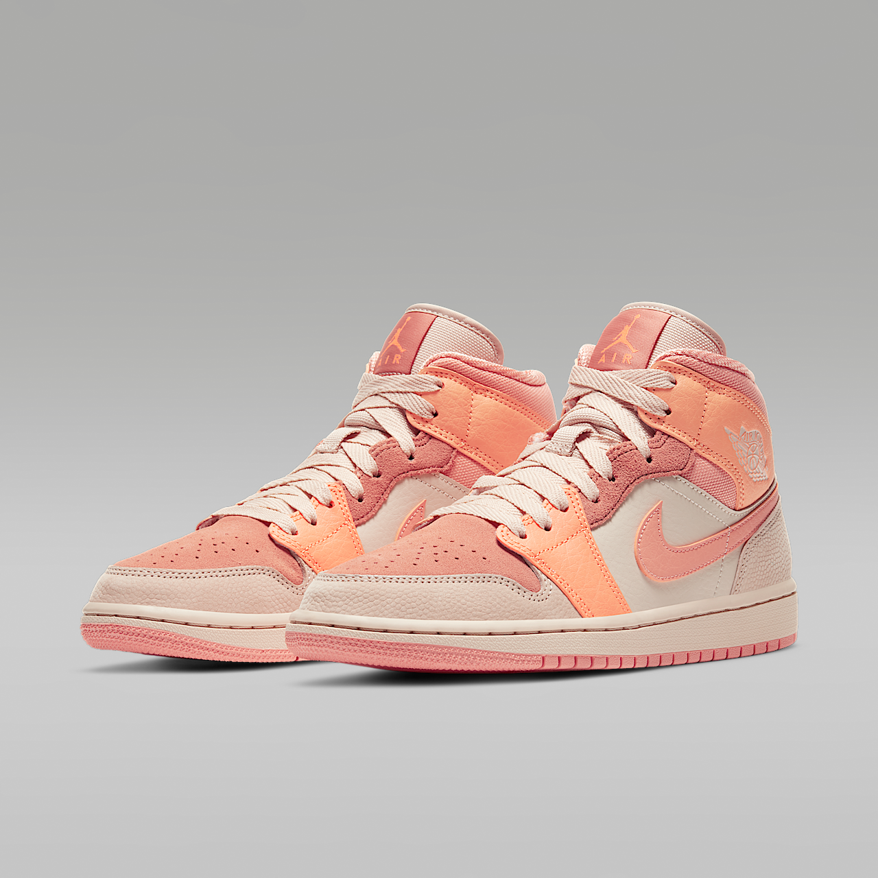 Nike Air Jordan 1 Mid sneaker Atomic Orange/Terra Blush/Shimmer/Apricot Agate