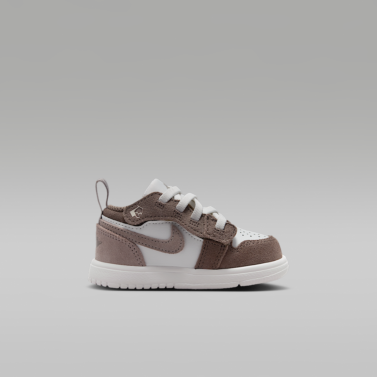 Nike  sneaker Olive Grey/Summit White/Pale Ivory/Enigma Stone