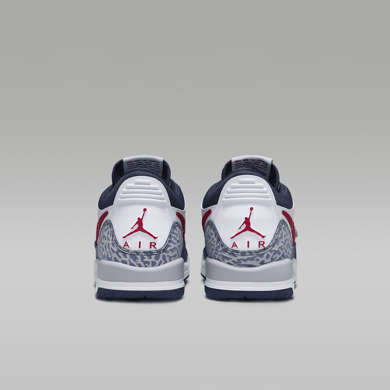 Nike Air Jordan Legacy sneaker Wit/Midnight Navy/Wolf Grey/Varsity Red