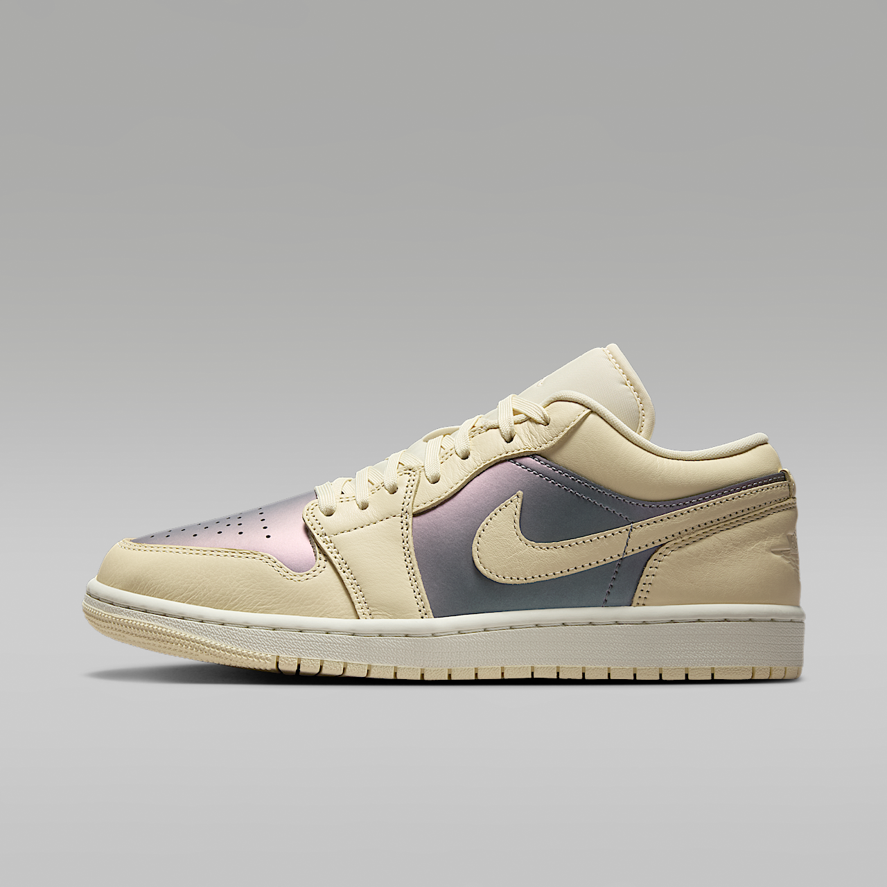 Nike Air Jordan sneaker Muslin/Sail/Royal Tint/Muslin