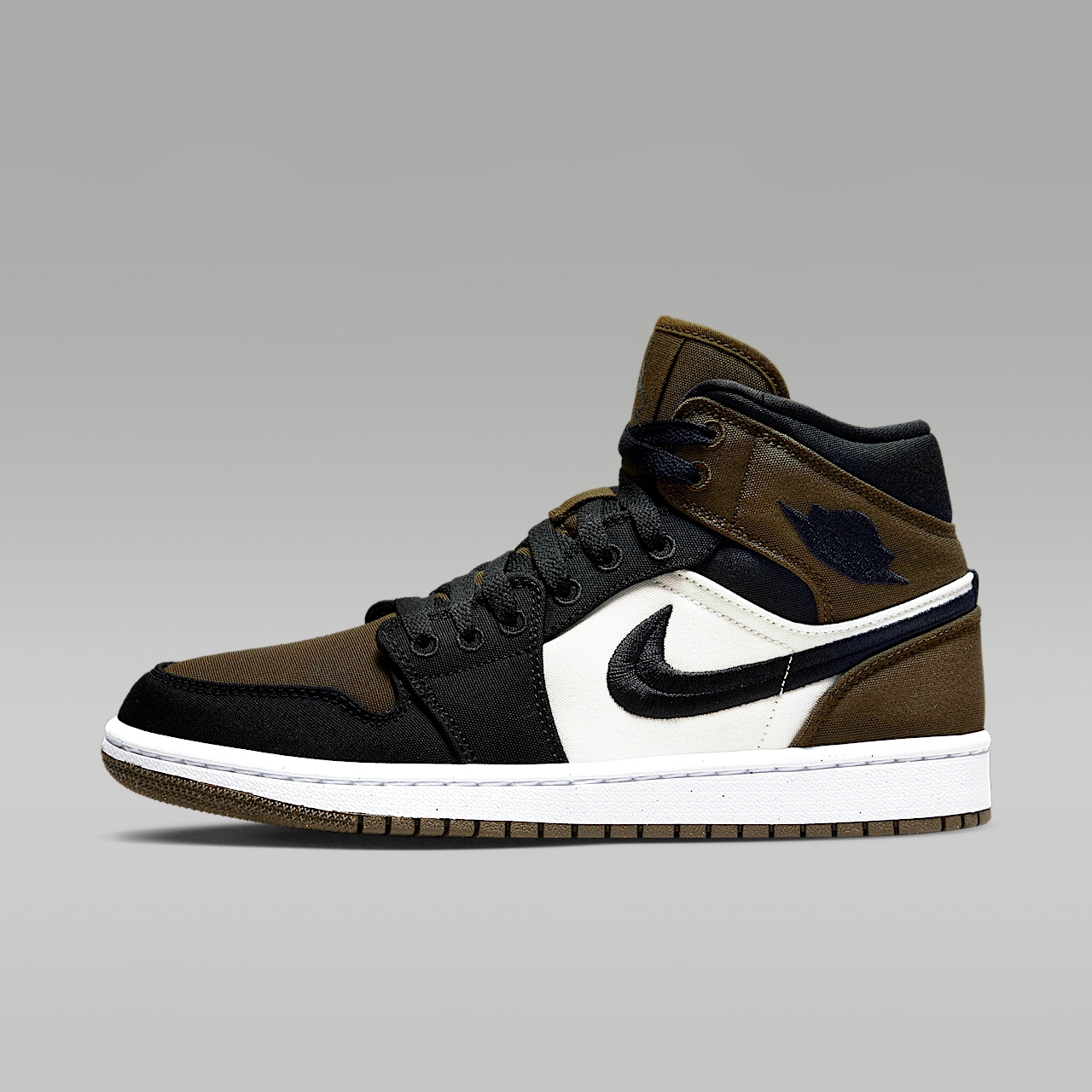 Nike Air Jordan 1 Mid sneaker Light Olive/Sail/Wit/Zwart