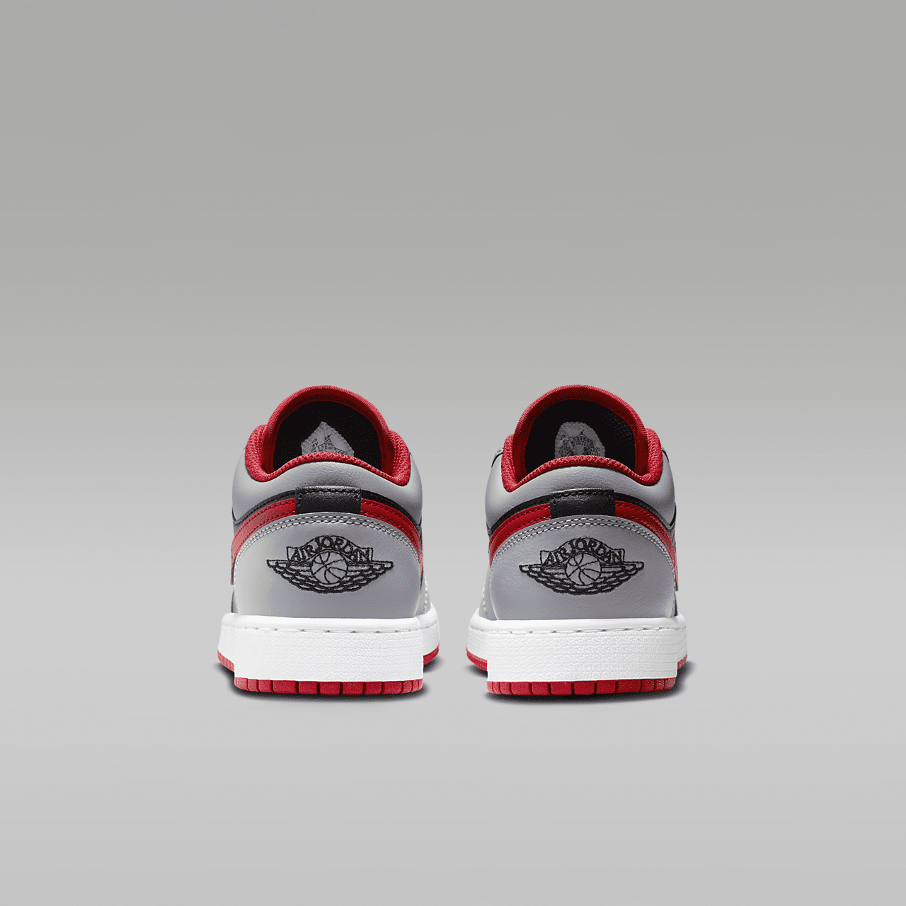 Nike Air Jordan 1 Low sneaker Zwart/Cement Grey/Wit/Fire Red