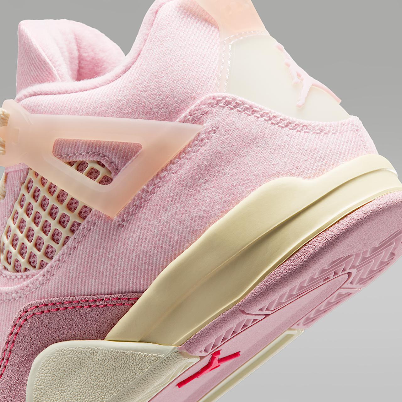 Nike  sneaker Pearl Pink/Coconut Milk/Muslin/Iced Carmine