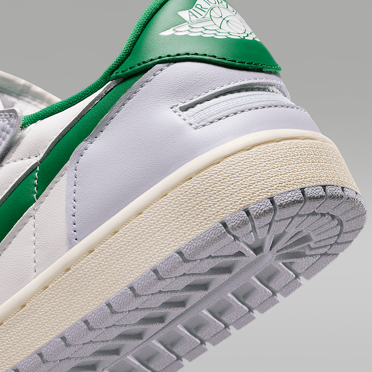 Nike Air Jordan 1 Low sneaker Summit White/Pure Platinum/Sail/Pine Green