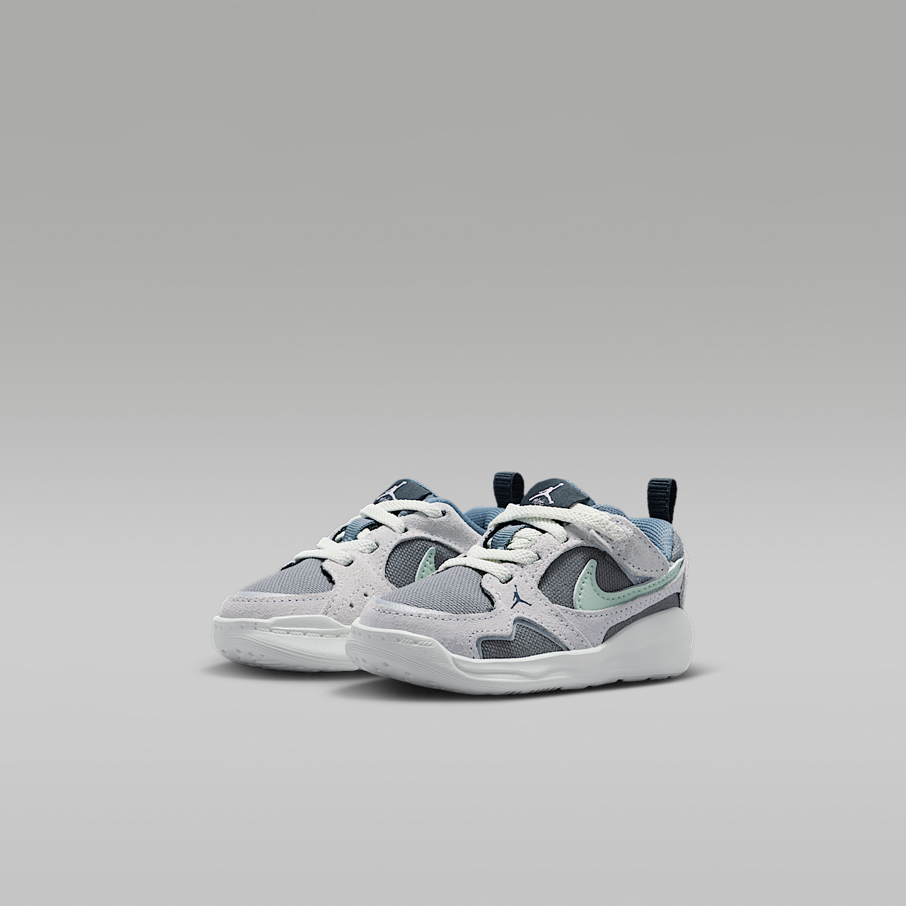 Nike  sneaker Cool Grey/Iris Whisper/Anthracite/Jade Aura