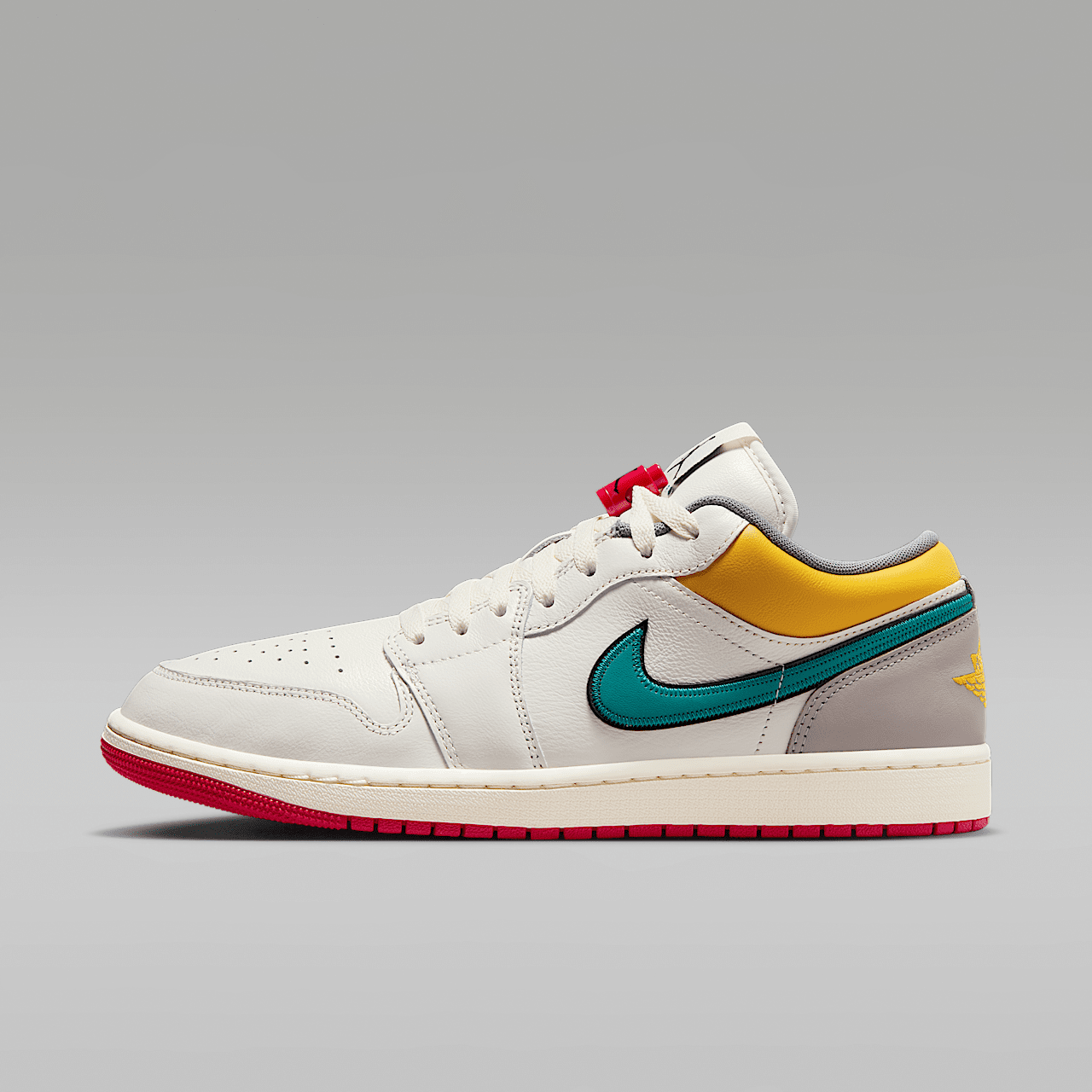 Nike Air Jordan 1 Low sneaker Sail/Cashmere/College Grey/Brave Blue