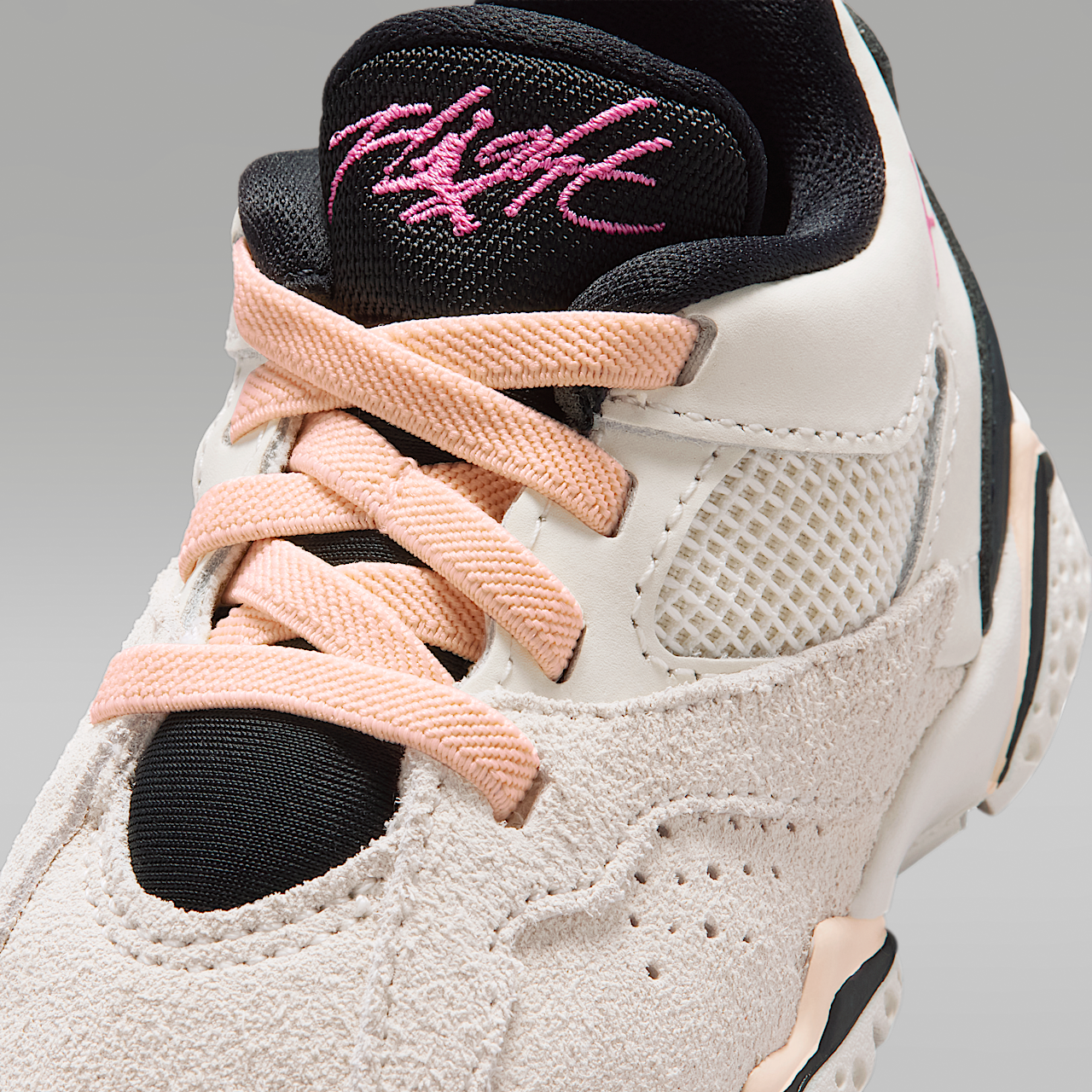 Nike  sneaker Pale Ivory/Zwart/Crimson Tint/Pinksicle