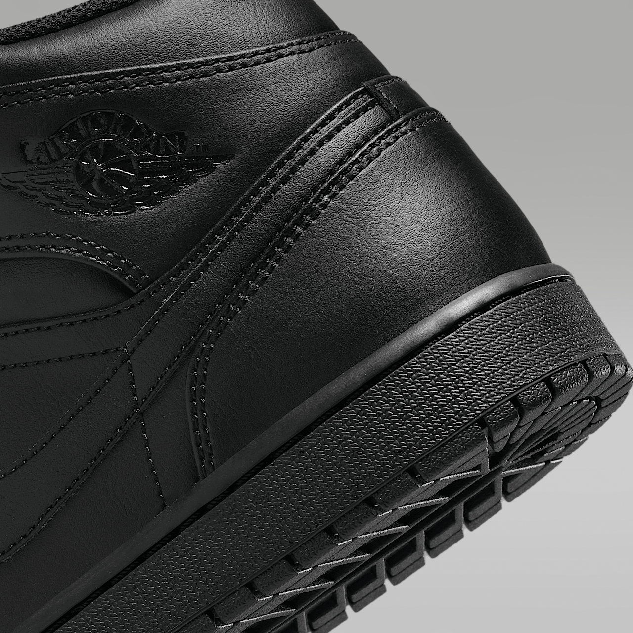 Nike Air Jordan 1 Mid sneaker Zwart/Zwart/Zwart