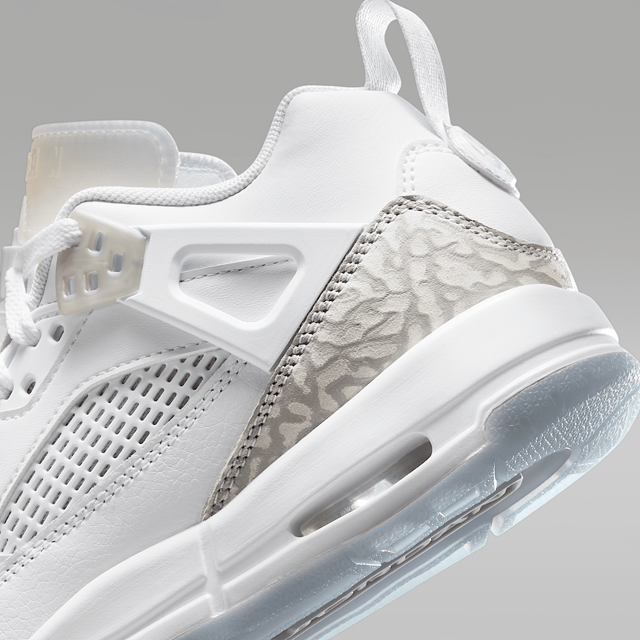 Nike Jordan Spizike Low sneaker Wit/Metallic Silver/Barely Blue/Neutral Grey