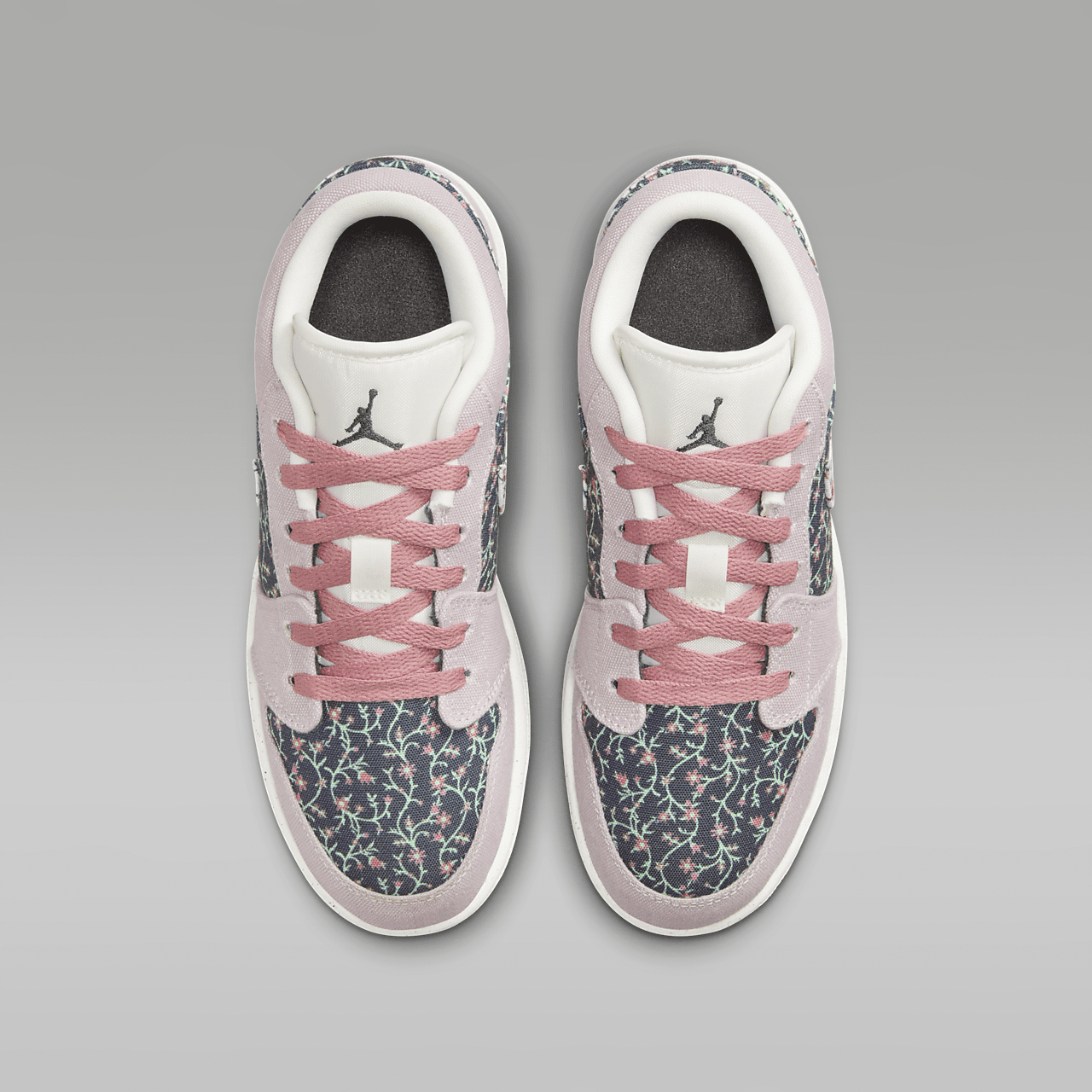 Nike Air Jordan 1 Low sneaker Platinum Violet/Anthracite/Red Stardust/Sail