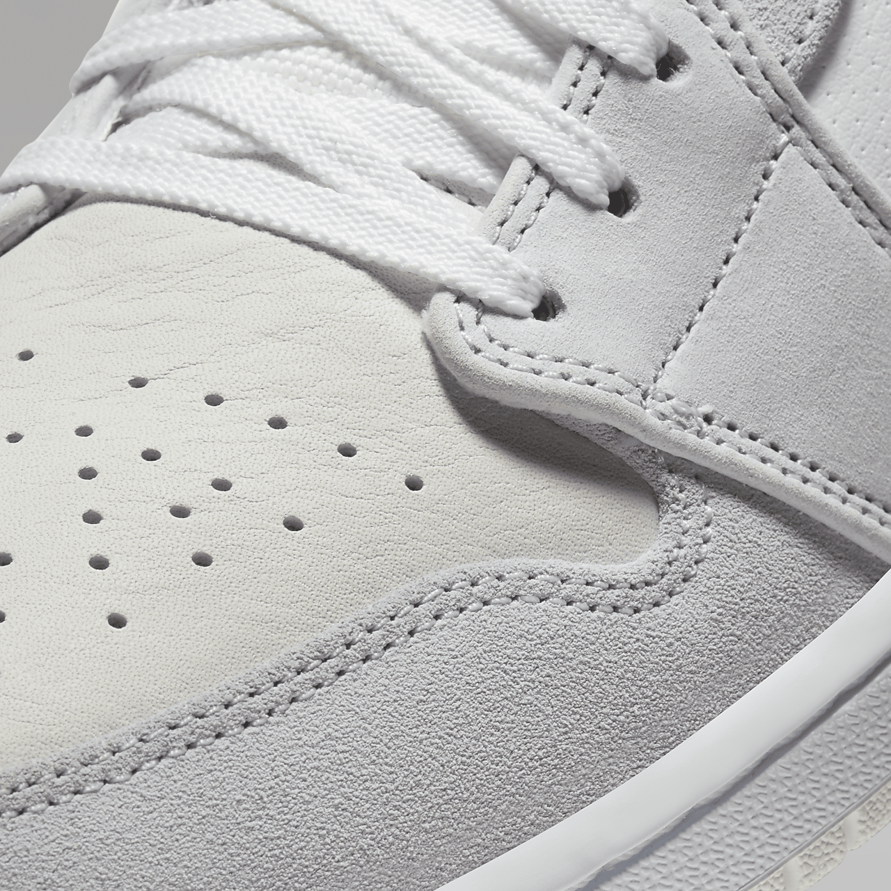Nike Air Jordan 1 Low sneaker Wit/Football Grey/Summit White/Sky Grey