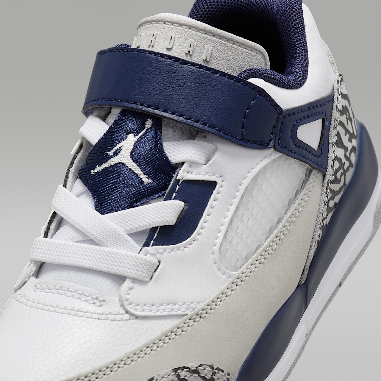 Nike Jordan Spizike Low sneaker Wit/Neutral Grey/Anthracite/Midnight Navy
