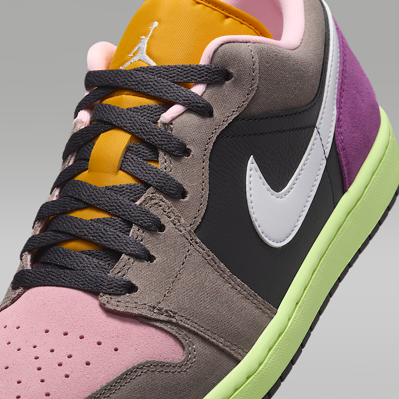 Nike Air Jordan sneaker Oil Grey/Cave Stone/Arctic Punch/Wit