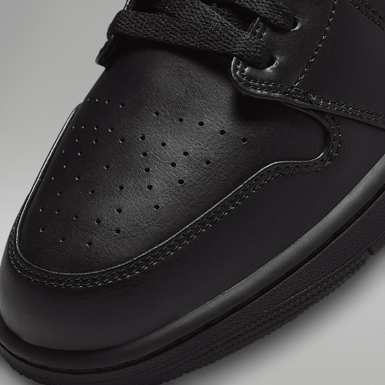 Nike Air Jordan 1 Low sneaker Zwart/Zwart/Zwart