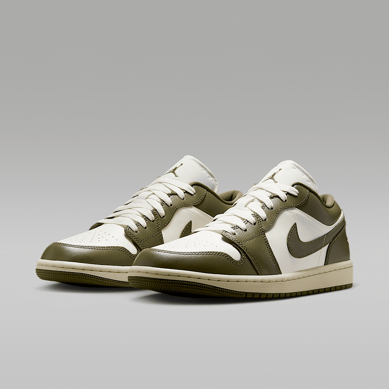 Nike Air Jordan 1 Low sneaker Sail/Coconut Milk/Medium Olive