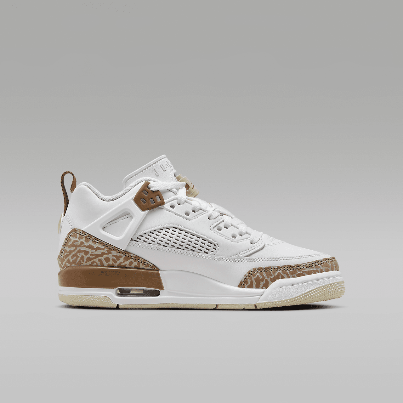 Nike Jordan Spizike Low sneaker Wit/Archaeo Brown/Light Bone/Pink Oxford