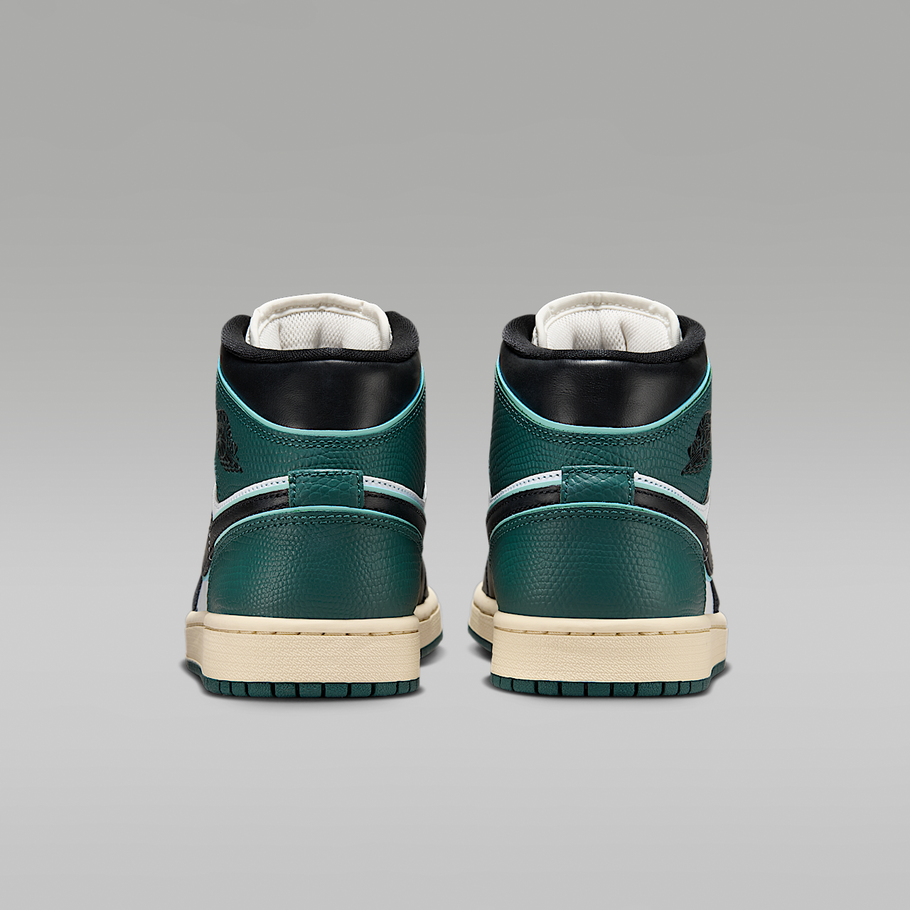 Nike Air Jordan 1 Mid sneaker Wit/Light Dew/Oxidized Green/Zwart
