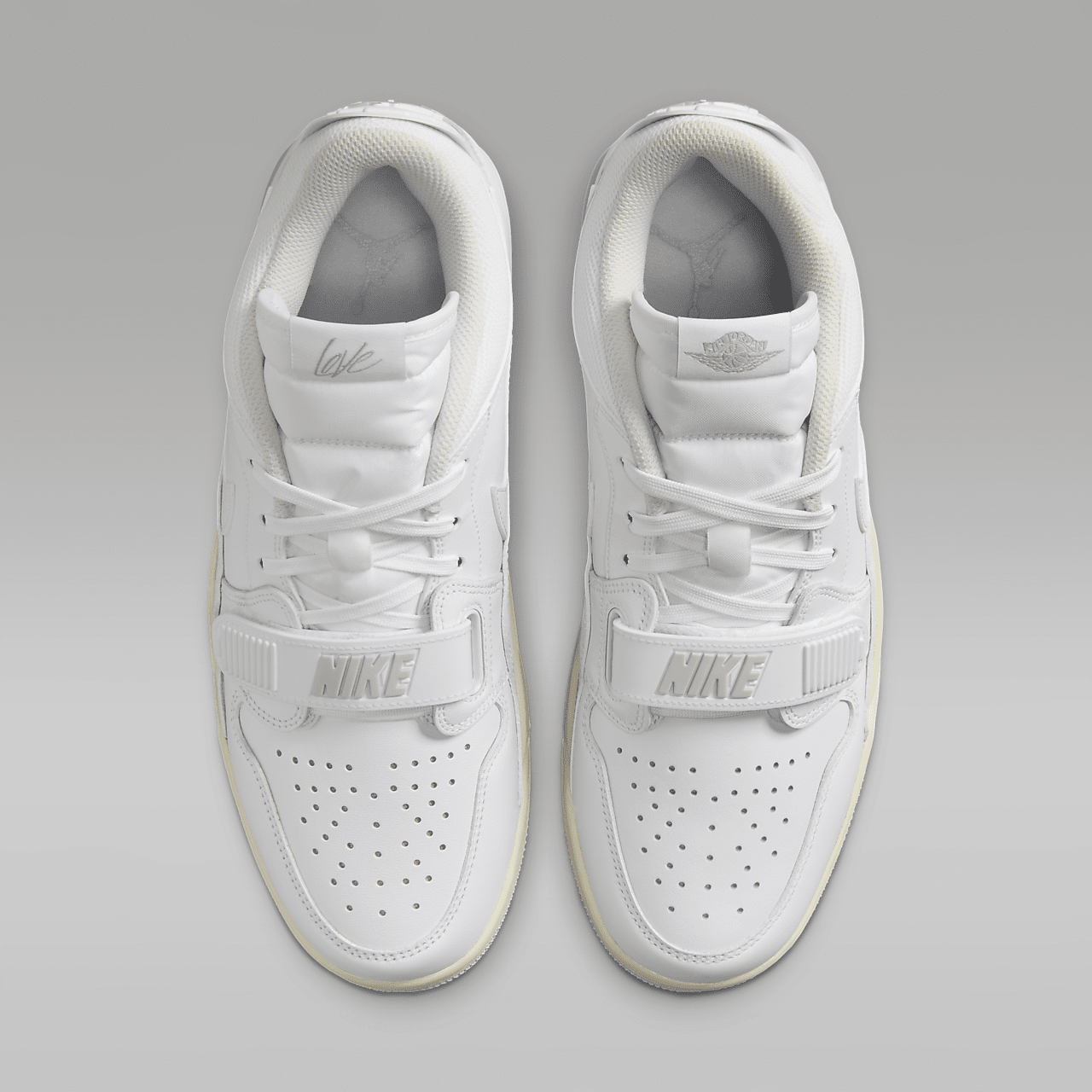 Nike Air Jordan Legacy sneaker Wit/Coconut Milk/Photon Dust/Wit