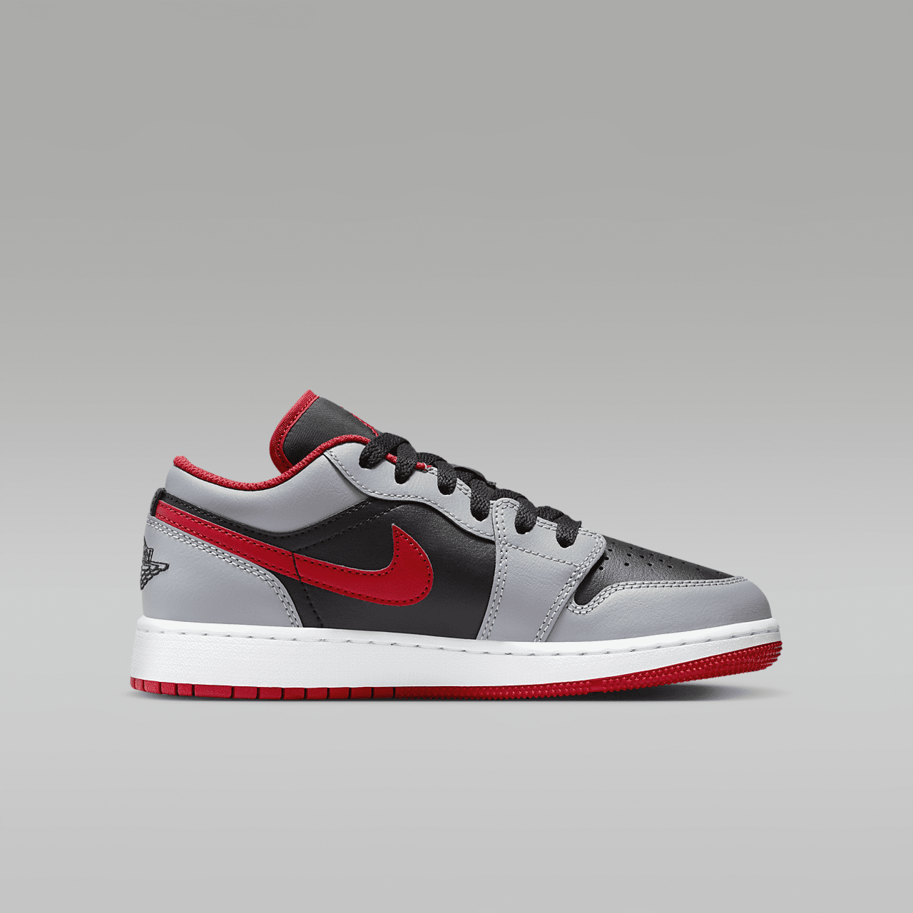 Nike Air Jordan 1 Low sneaker Zwart/Cement Grey/Wit/Fire Red