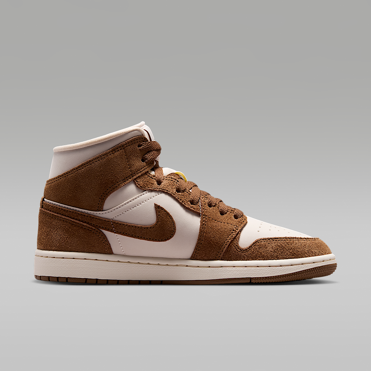 Nike Air Jordan sneaker Light British Tan/Chalk