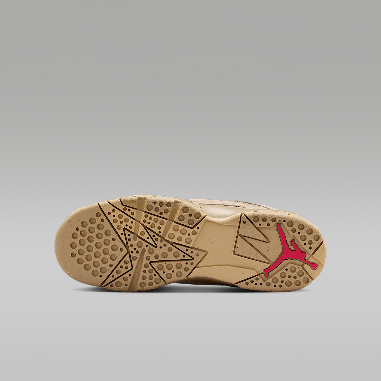 Nike Air Jordan sneaker Desert Camo/Mushroom/Anthracite/Fire Red