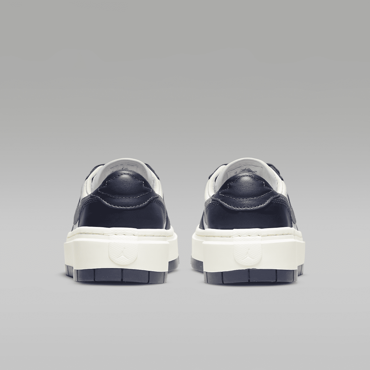 Nike Air Jordan 1 sneaker Wit/Sail/Midnight Navy