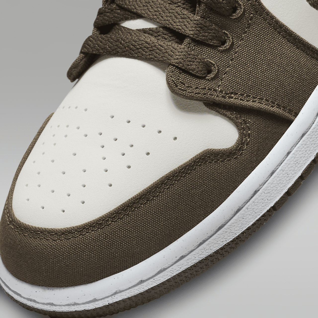 Nike Air Jordan 1 Low sneaker Light Olive/Wit/Sail