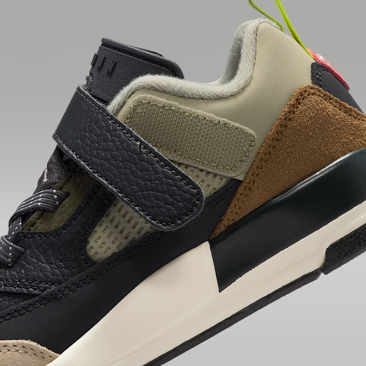 Nike Jordan Spizike Low sneaker Anthracite/Light Wild Mango/Cargo Khaki/Spruce Fog