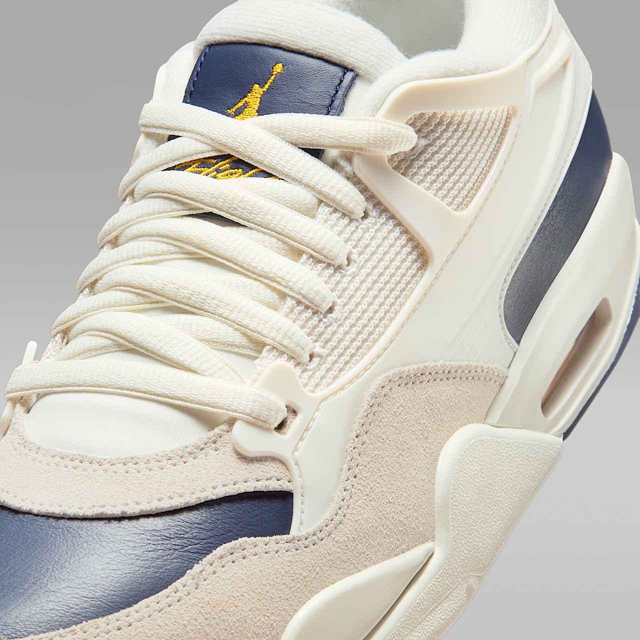Nike Air Jordan 4 RM sneaker Sail/Phantom/University Gold/Midnight Navy