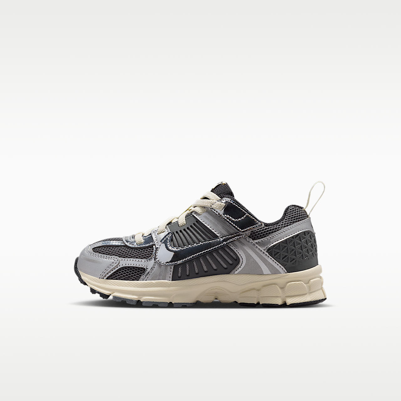 Nike Vomero sneaker Iron Grey/Metallic Silver/Coconut Milk/Chrome