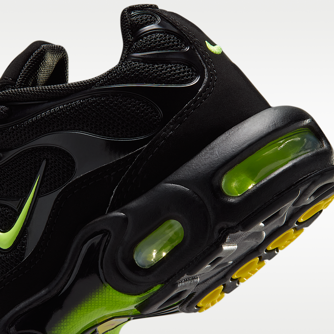 Nike Air Max Plus sneaker Zwart/Zwart/Volt Ice