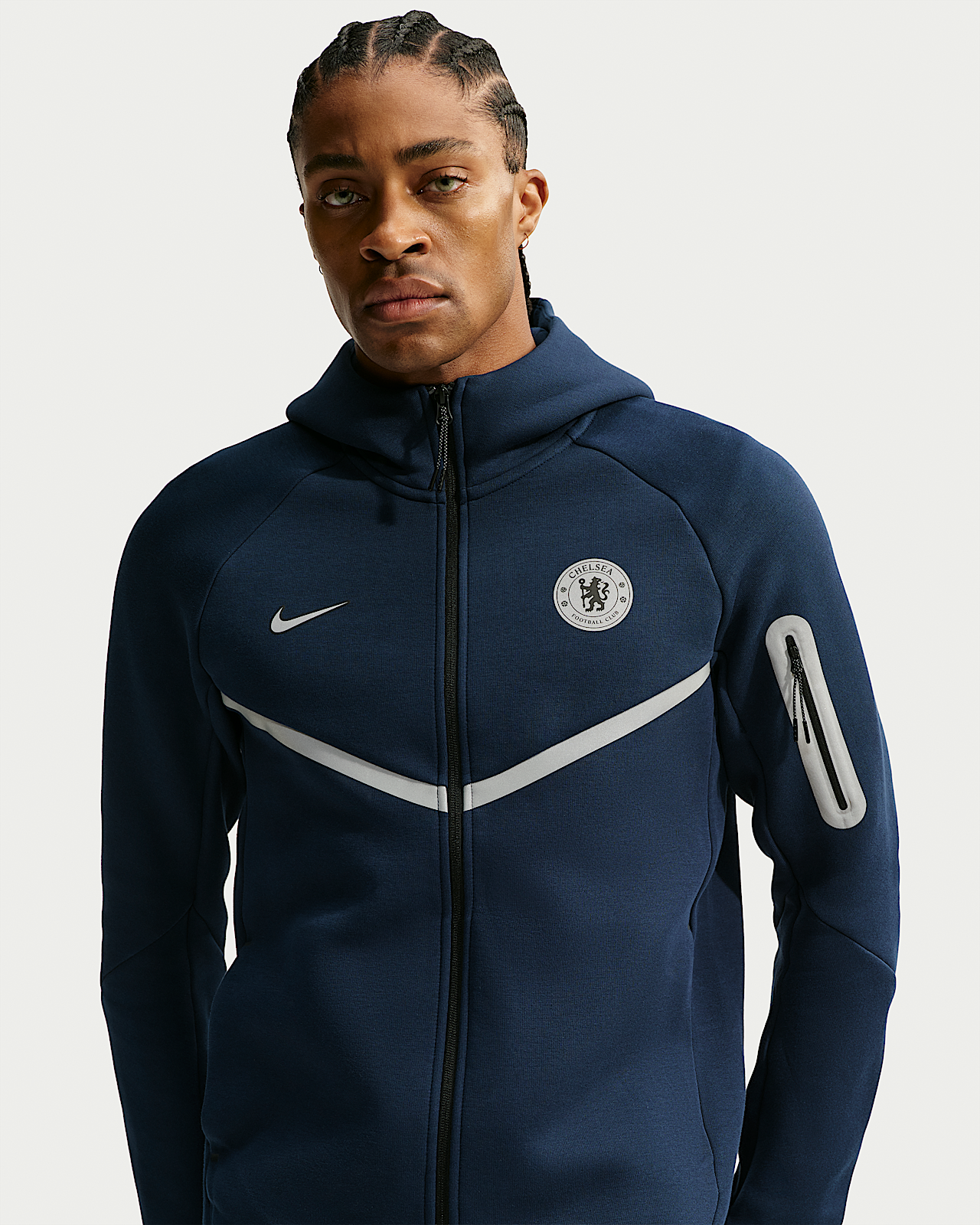 Мужская куртка Chelsea FC Tech Nike Fleece Windrunner Soccer with Reflective Accents для бега