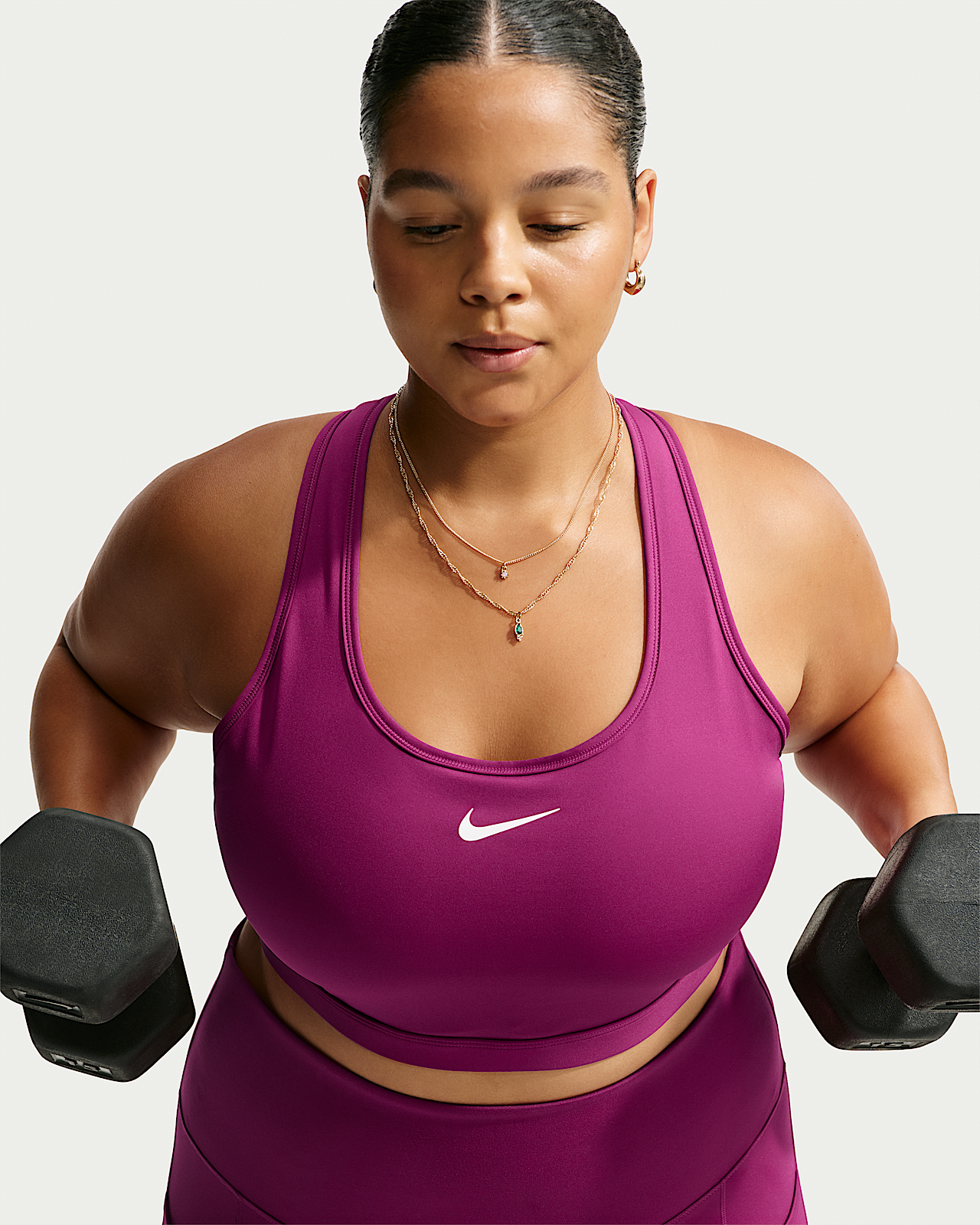 Женские  Nike Swoosh Medium Support Padded Sports Bra (Plus Size)