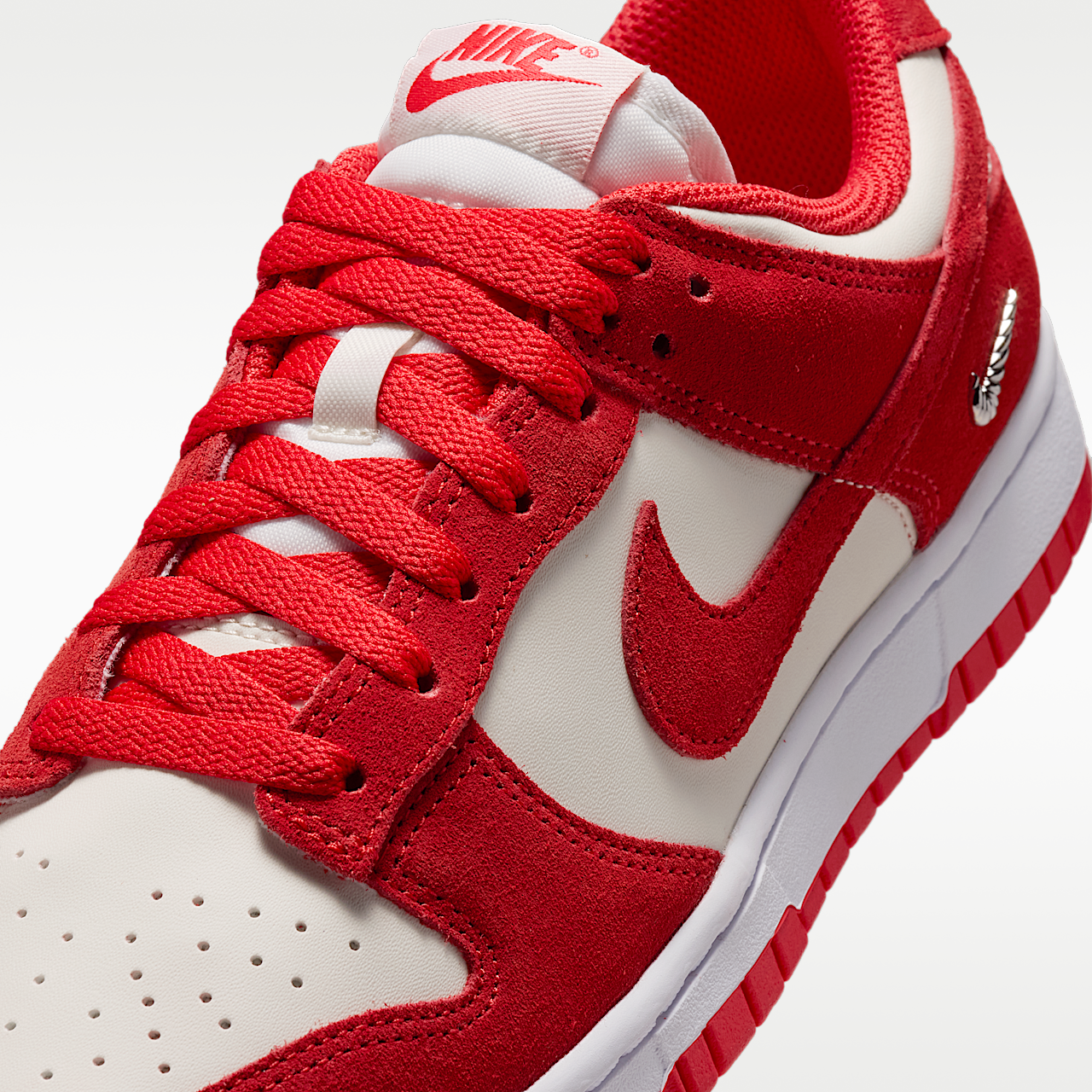 Nike Dunk Low sneaker Sail/Wit/Metallic Silver/Light Crimson