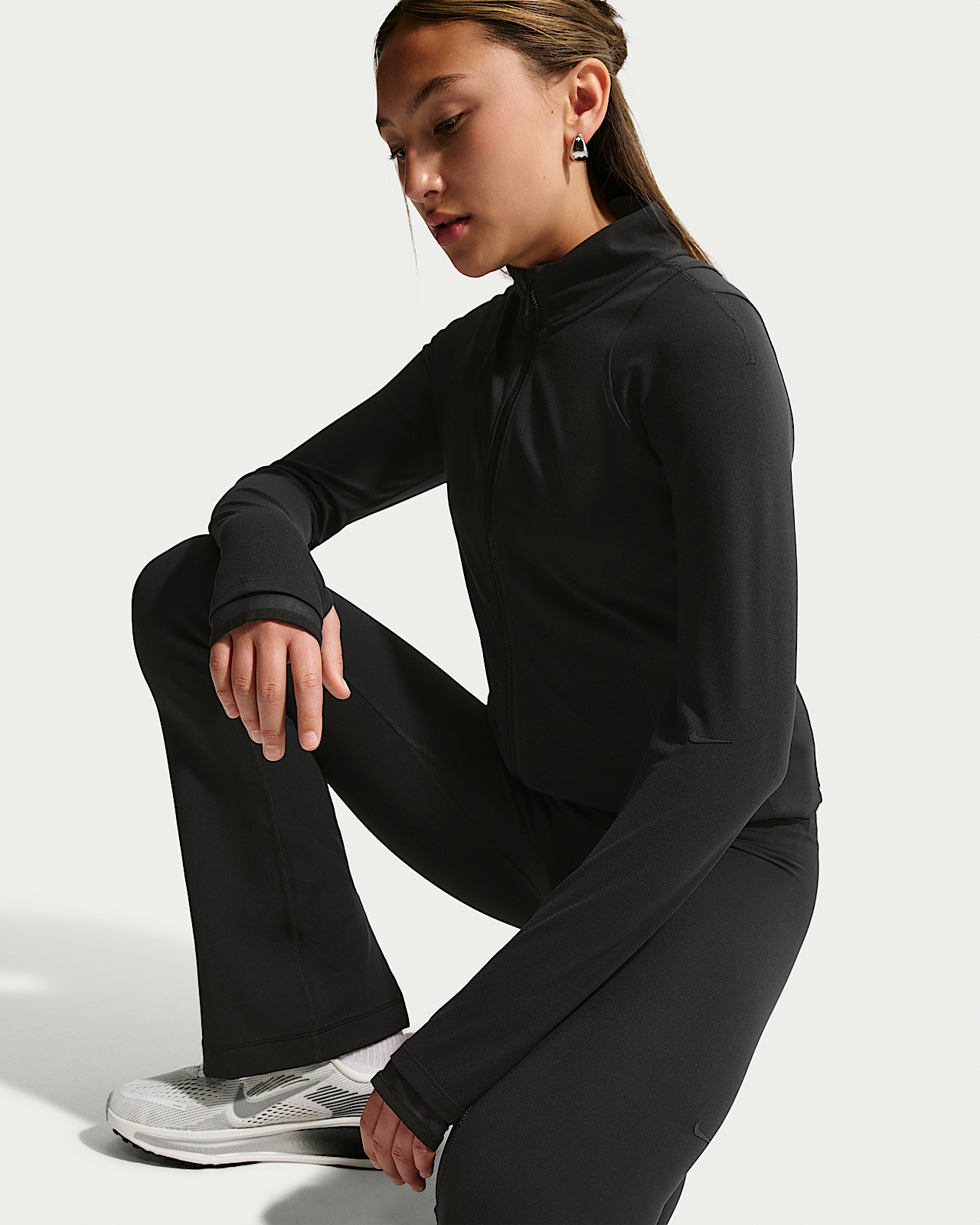 Детские  Nike Mavn Girls' Dri-FIT Fitted Full-Zip Long-Sleeve Top