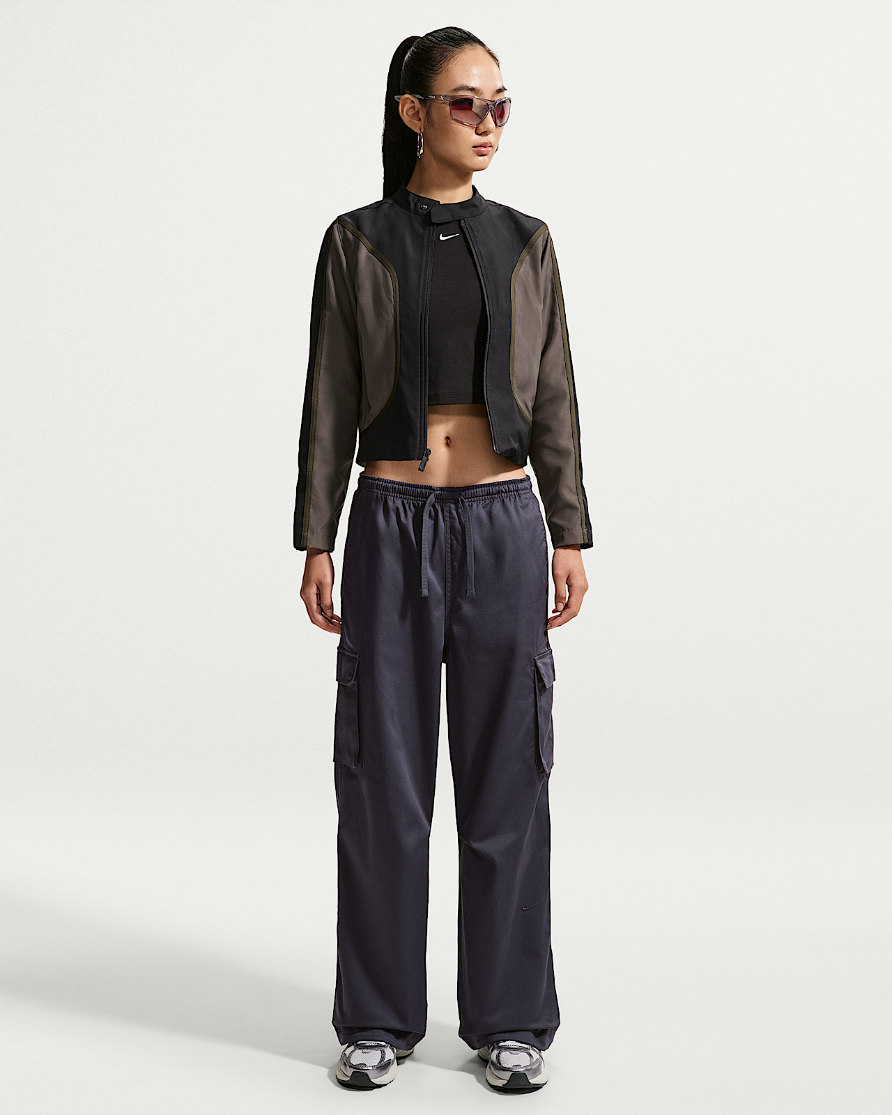 Женские  Nike Sportswear Loose Mid-Rise Utility Cargo Pants