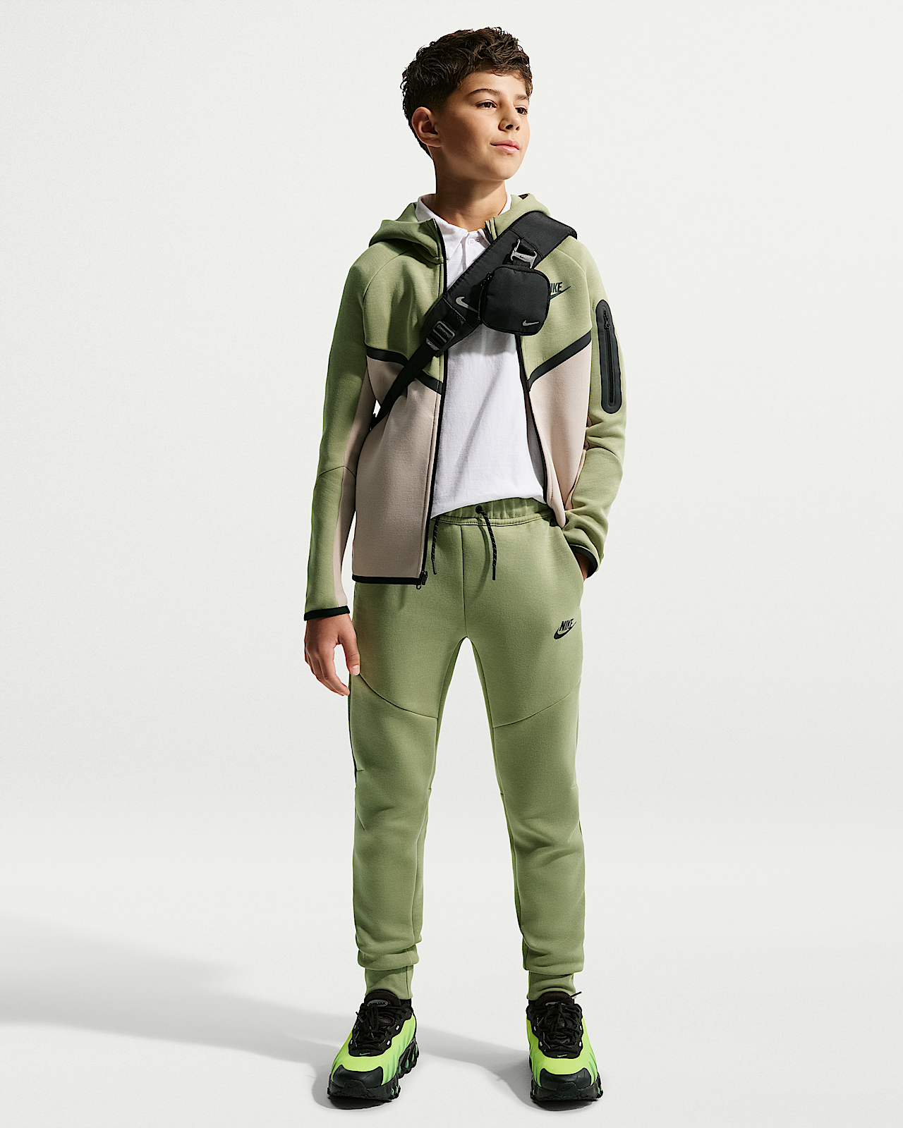 Детские спортивные штаны Nike Sportswear Tech Fleece Big Kids' Joggers